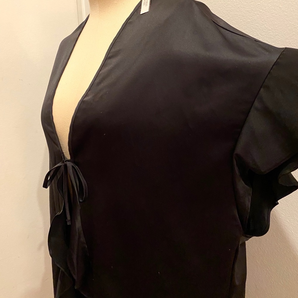 NWT Victoria’s Secret Robe w Ruffles - Picture 4 of 8